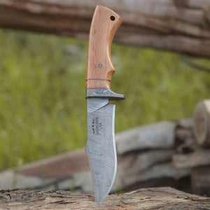 Avatar Damascus Hunting Knife with Exotic Olive Wood Handle