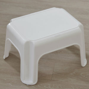 Rubbermaid Durable Plastic Step Stool w/ 300-LB Weight Capacity, White (4-Pack)