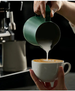 Phantom Precision Latte Art Pitcher – 600ml Narrow Spout for Advanced Patterns