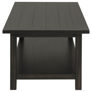 Castleton - Table