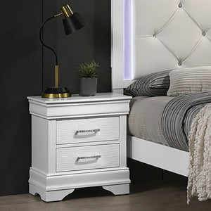 3 Piece Bedroom Set With LED Lighting, 2 Nightstands