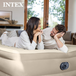 Intex 64427ED Dura-Beam Deluxe Ultra Plush Air Mattress w/Built-in Pump, Queen - TRAPSKI