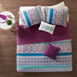 Full/Queen Reversible Quilt Set with Throw Pillows
