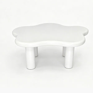 Cloud Shaped Coffee Table With 4 Round Legs