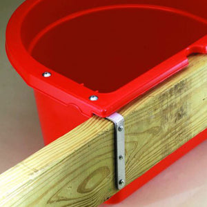 Little Giant FF11RED 20 Quart Durable Fence Feeder with Mounting Brackets, Red - TRAPSKI