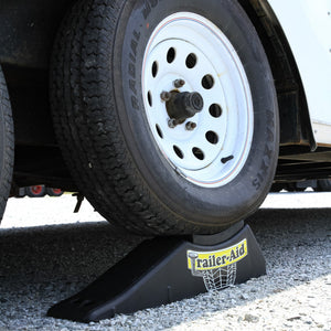 Camco Trailer Aid PLUS Tandem Trailer Tire Changing Ramp with  5.5" Lift, Black