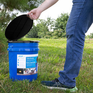 Camco RV Portable Outdoor 5 Gallon Toilet Bucket Kit with Seat & Lid Attachment