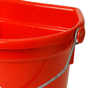 Little Giant 22 Quart Flat Durable Plastic Animal Feed Bucket w/ Knob Bail, Red - TRAPSKI