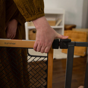 Summer Infant 26 Inch Extra Tall Doorway 36S Series Pet and Baby Gate, Oak Wood