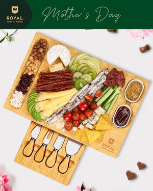 Cheese Board Set with Knives, 16.5“ x 11”