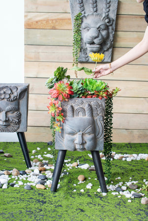 11x14x22" Statue Planter
