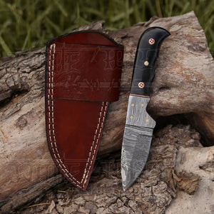 7.25” Handmade Forged Damascus Steel Full Tang Skinner Knife - Buffalo Horn Handle