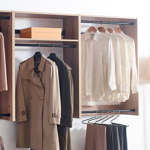 Devi Walk-In Closet