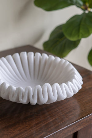 D9.5x2.5' Wavy Sand and Resin Bowl with Textured White Finish