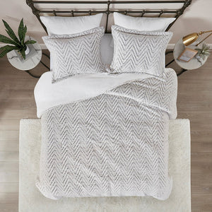 King/Cal King Ultra Plush Down Alternative Comforter Set