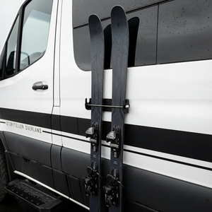 Magnetic Ski/Snowboard Holder