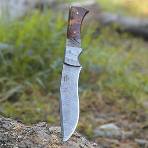Stinger Custom Handmade Hunting Knife, With Ram Horn & Rose Wood Handle