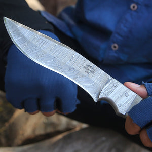 Stinger Custom Handmade Hunting Knife, With Ram Horn & Rose Wood Handle