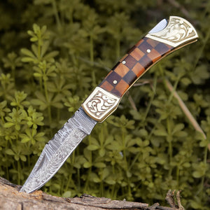 Expedition Gentlemans Damascus Pocket Knife with Pakka Wood Handle