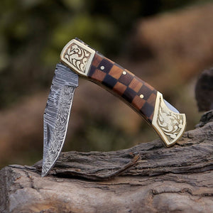 Expedition Gentlemans Damascus Pocket Knife with Pakka Wood Handle