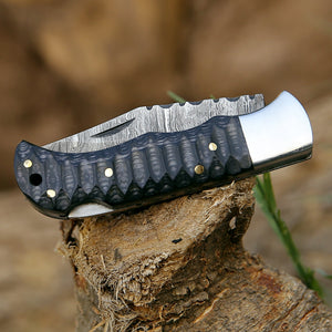 Guardian Pocket Knife with Pakkawood Handle