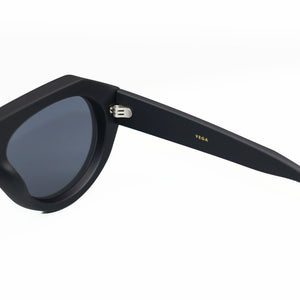Vega - Matte Black