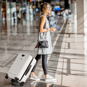20 Inch Carry-on Luggage PC Hardside Suitcase TSA Lock with Front Pocket and USB Port