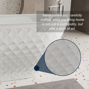 Freestanding Bathtub With Diamond Pattern Design