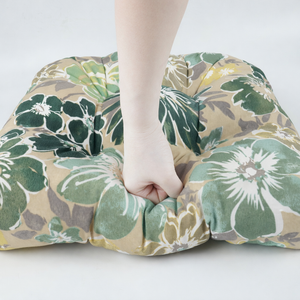 Outdoor Chair Cushions Set of 2, 19 x 19 x 4 Inch Tufted Seat Cushions