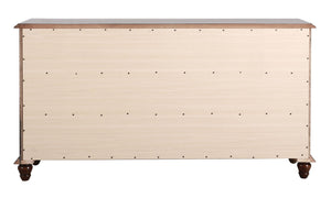 Elegant Traditional Dresser