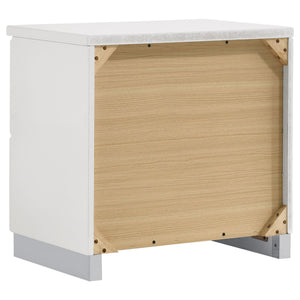 August - 6 Piece Queen Panel Bedroom Set With LED Lighting - White