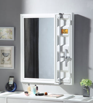 Cargo Vanity Mirror, Clear Reflection