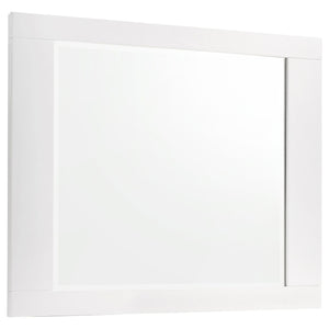 August - 6 Piece Queen Panel Bedroom Set With LED Lighting - White