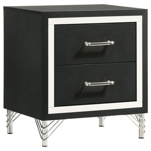 Malcolm - Bedroom Set With Wingback Design