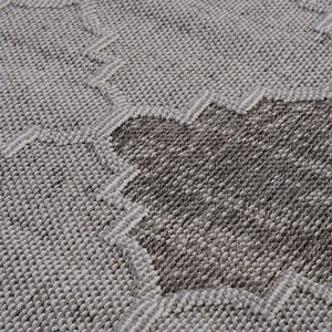 Guros - 6' X 9' Trellis Indoor / Outdoor Area Rug - White / Gray