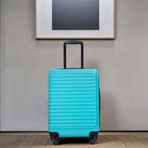 20" Carry On Lightweight Hardside Luggage with Spinner Wheels