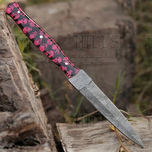 HANDMADE DAMASCUS STEEL DAGGER KNIFE - 10" FULL TANG KNIFE - Red Skull Resin Handle