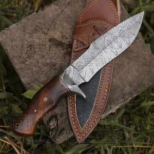 Handmade Damascus Steel Hunting Knife With Rose Wood Handle