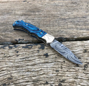 Handmade Damascus Steel Hunting Pocket Knife Camping Folding Blade With Wood Handle WH 4380