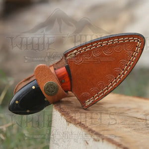 Handmade Damascus Steel Skinner Knife - Buffalo Horn & Wood Handle - 5.5" Full Tang Damascus Knife