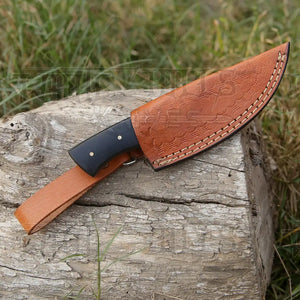 Handmade Damascus Steel Skinner Knife - Resin Handle - 5.5" Full Tang Damascus Knife