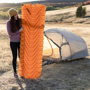 Insulated Static V Lite Sleeping Pad - Mango Orange - TRAPSKI