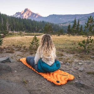 INSULATED V ULTRALITE SL™ SLEEPING PAD - TRAPSKI