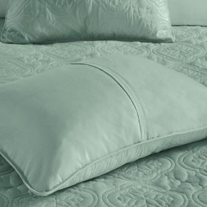 Seafoam 3 Piece Reversible Bedspread Set with Medallion Quilting - Full/Queen