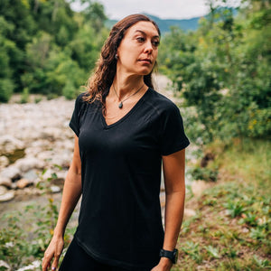 Microweight Women's Wool V-Neck T-Shirt - Woolverino