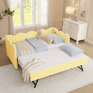 Cozy Gingham Twin Daybed with Trundle and USB Port - Linen