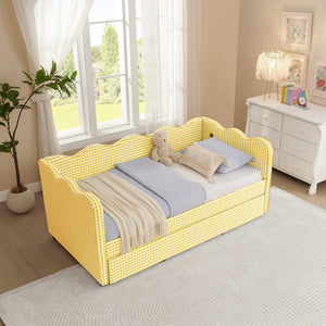 Cozy Gingham Twin Daybed with Trundle and USB Port - Linen